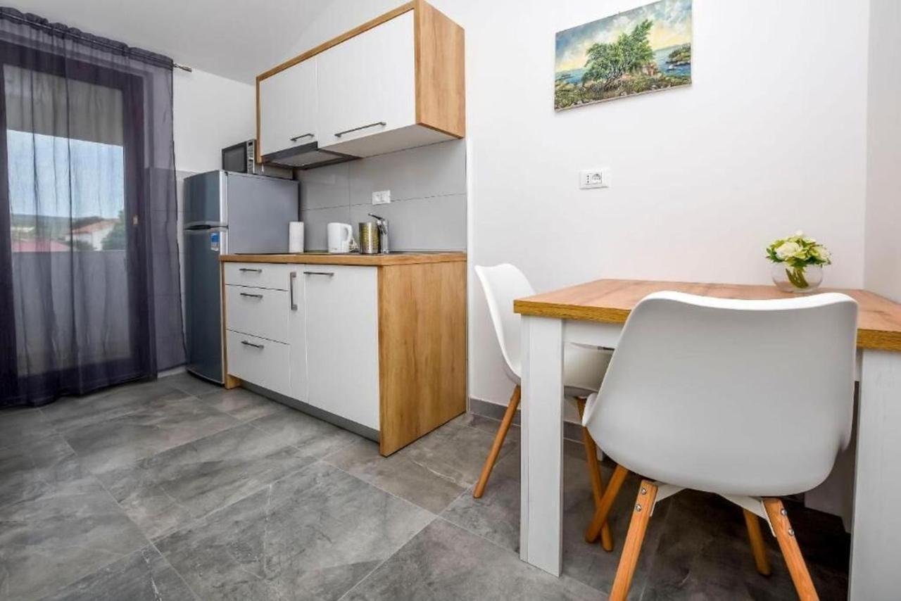 Apartments Sime ロゴズニッツァ エクステリア 写真