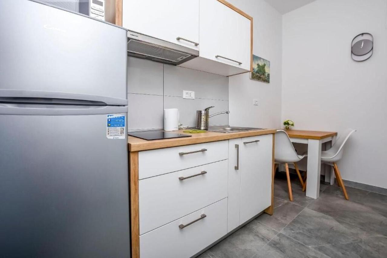 Apartments Sime ロゴズニッツァ エクステリア 写真
